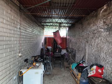 Vende Casa plena Av.Ejercito entre San Jose y Los Comendadores Futuro Metro San Geronimo