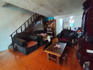 Vende Casa plena Av.Ejercito entre San Jose y Los Comendadores Futuro Metro San Geronimo