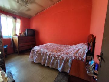 Vende Casa plena Av.Ejercito entre San Jose y Los Comendadores Futuro Metro San Geronimo