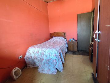 Vende Casa plena Av.Ejercito entre San Jose y Los Comendadores Futuro Metro San Geronimo