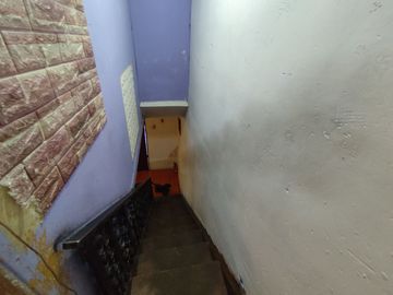 Vende Casa plena Av.Ejercito entre San Jose y Los Comendadores Futuro Metro San Geronimo