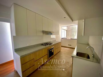 ESPACIOSO DEPARTAMENTO DE ESTRENO CON AMPLIO BALCON VALLE HERMOSO - SURCO