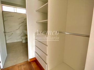 ESPACIOSO DEPARTAMENTO DE ESTRENO CON AMPLIO BALCON VALLE HERMOSO - SURCO