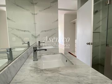 ESPACIOSO DEPARTAMENTO DE ESTRENO CON AMPLIO BALCON VALLE HERMOSO - SURCO