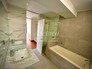 ESPACIOSO DEPARTAMENTO DE ESTRENO CON AMPLIO BALCON VALLE HERMOSO - SURCO