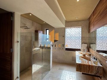 CASA EN VENTA EN CAMPO DE GOLF ALTOZANO
