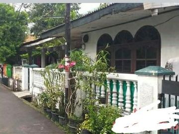 Rumah Cempaka Putih Hitung Tanah