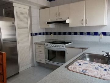 SE VENDE BONITA CASA