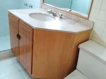 SE VENDE BONITA CASA