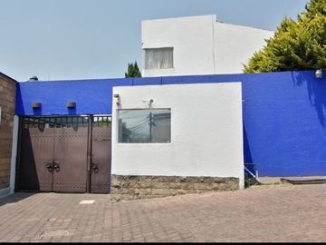SE VENDE BONITA CASA