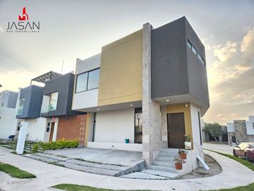 CASA en Venta 3 Recámaras, Residencial Rancho Viejo, Priv. Terrazas, Gran Peñón, SLP.