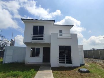 Venta casa Urbanizacion Porton del Rio Daule Guayaquil