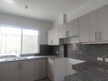 Venta casa Urbanizacion Porton del Rio Daule Guayaquil
