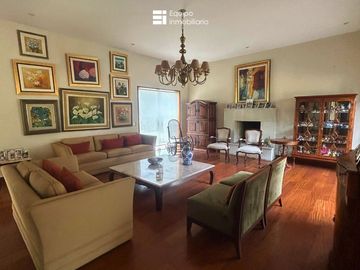 CASA EN RINCONADA BAJA LA MOLINA