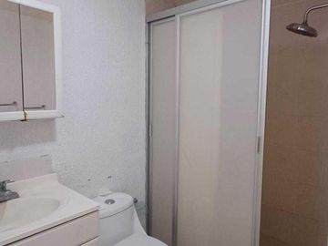 25-208 Venta Departamento Lago Urmiauh, Anáhuac I, IH