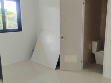 House and Lot with Swimming Pool for Sale in Vista Grande Phase 2