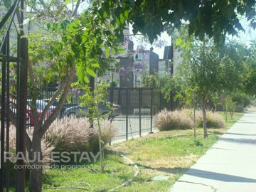 Vendemos Dpto. en Condominio con estacionamiento privado