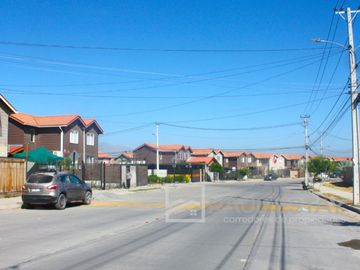 Vendemos Dpto. en Condominio con estacionamiento privado