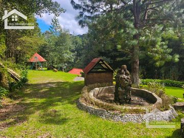 VENTA DE CABAÑA CON HERMOSOS JARDINES MINERAL DEL CHICO, CARBONERAS