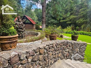VENTA DE CABAÑA CON HERMOSOS JARDINES MINERAL DEL CHICO, CARBONERAS