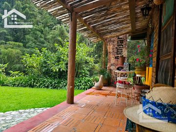 VENTA DE CABAÑA CON HERMOSOS JARDINES MINERAL DEL CHICO, CARBONERAS