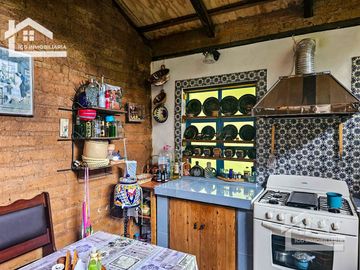 VENTA DE CABAÑA CON HERMOSOS JARDINES MINERAL DEL CHICO, CARBONERAS