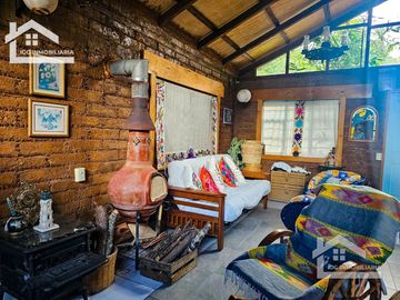 VENTA DE CABAÑA CON HERMOSOS JARDINES MINERAL DEL CHICO, CARBONERAS