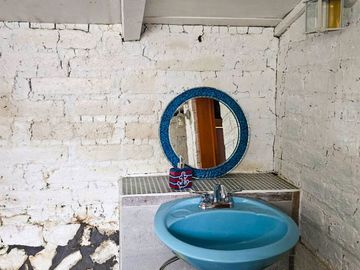 VENTA DE CABAÑA CON HERMOSOS JARDINES MINERAL DEL CHICO, CARBONERAS