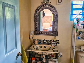 VENTA DE CABAÑA CON HERMOSOS JARDINES MINERAL DEL CHICO, CARBONERAS