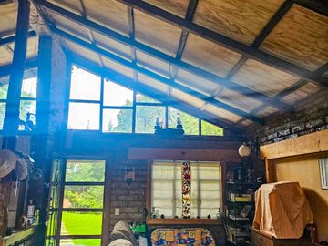 VENTA DE CABAÑA CON HERMOSOS JARDINES MINERAL DEL CHICO, CARBONERAS