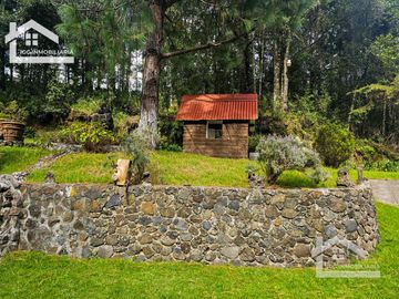 VENTA DE CABAÑA CON HERMOSOS JARDINES MINERAL DEL CHICO, CARBONERAS