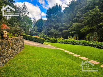 VENTA DE CABAÑA CON HERMOSOS JARDINES MINERAL DEL CHICO, CARBONERAS
