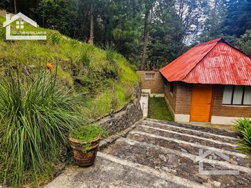 VENTA DE CABAÑA CON HERMOSOS JARDINES MINERAL DEL CHICO, CARBONERAS