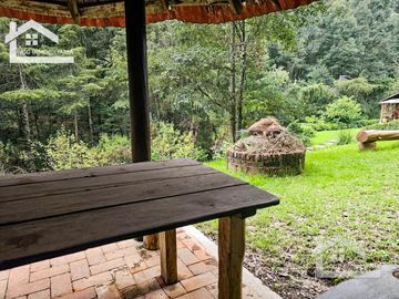 VENTA DE CABAÑA CON HERMOSOS JARDINES MINERAL DEL CHICO, CARBONERAS