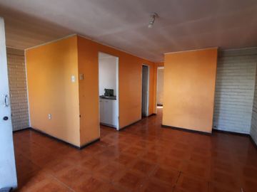 LINDA CASA SÓLIDA ORIGINAL EN CONDOMINIO
