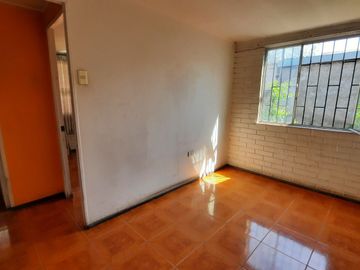 LINDA CASA SÓLIDA ORIGINAL EN CONDOMINIO