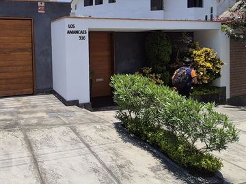 Casa en Venta en Casuarinas, Surco
