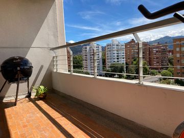 APARTAMENTO EN VENTA EN LA CALLEJA EDIFICIO CLUB HOUSE