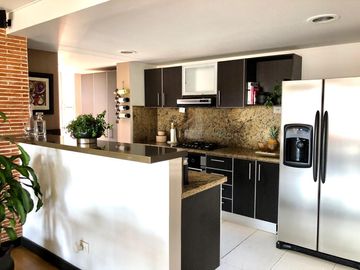 APARTAMENTO EN VENTA EN LA CALLEJA EDIFICIO CLUB HOUSE
