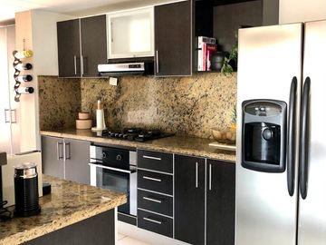 APARTAMENTO EN VENTA EN LA CALLEJA EDIFICIO CLUB HOUSE