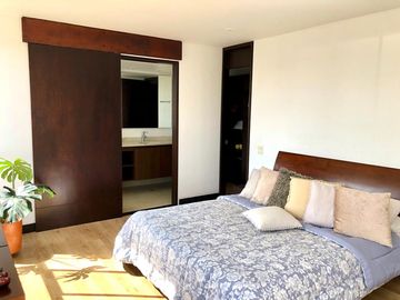 APARTAMENTO EN VENTA EN LA CALLEJA EDIFICIO CLUB HOUSE