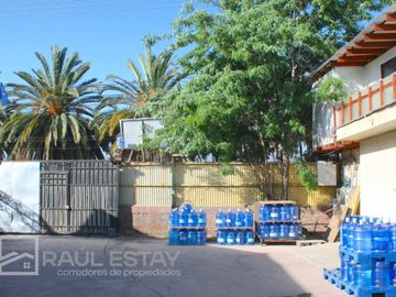 Vendemos Casa y Bodega Industrial en calle principal con tasación comercial