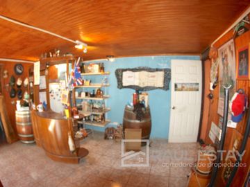 Vendemos Casa y Bodega Industrial en calle principal con tasación comercial