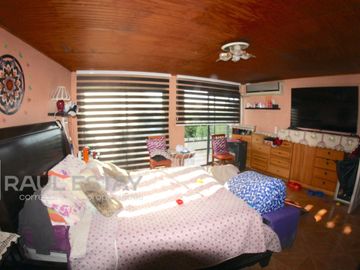 Vendemos Casa y Bodega Industrial en calle principal con tasación comercial