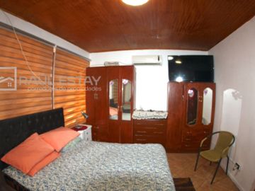 Vendemos Casa y Bodega Industrial en calle principal con tasación comercial