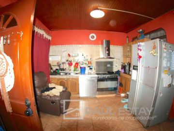 Vendemos Casa y Bodega Industrial en calle principal con tasación comercial