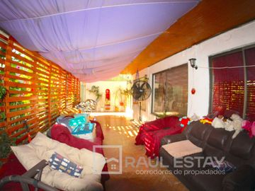 Vendemos Casa y Bodega Industrial en calle principal con tasación comercial