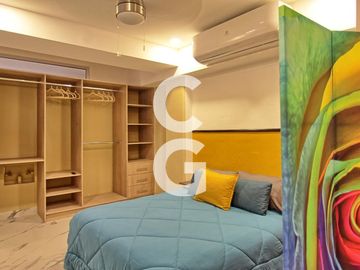 Departamento en Venta en Cancún en Barcelona Condos Amueblado en Av. Nader