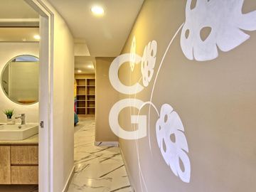 Departamento en Venta en Cancún en Barcelona Condos Amueblado en Av. Nader