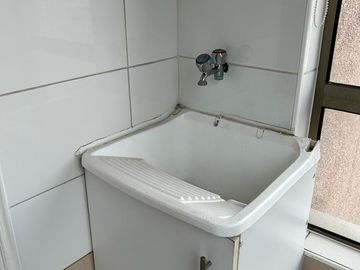 En venta muy amplio departamento de 3 dormitorios - Rodrigo de Araya